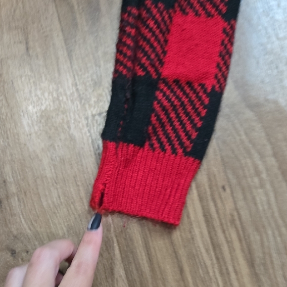 RED AND BLACK NICE AND NAUGHTY LIST SWIPE REVERSIBLE CHRISTMAS SWEATER SIZE M - Picture 14 of 15